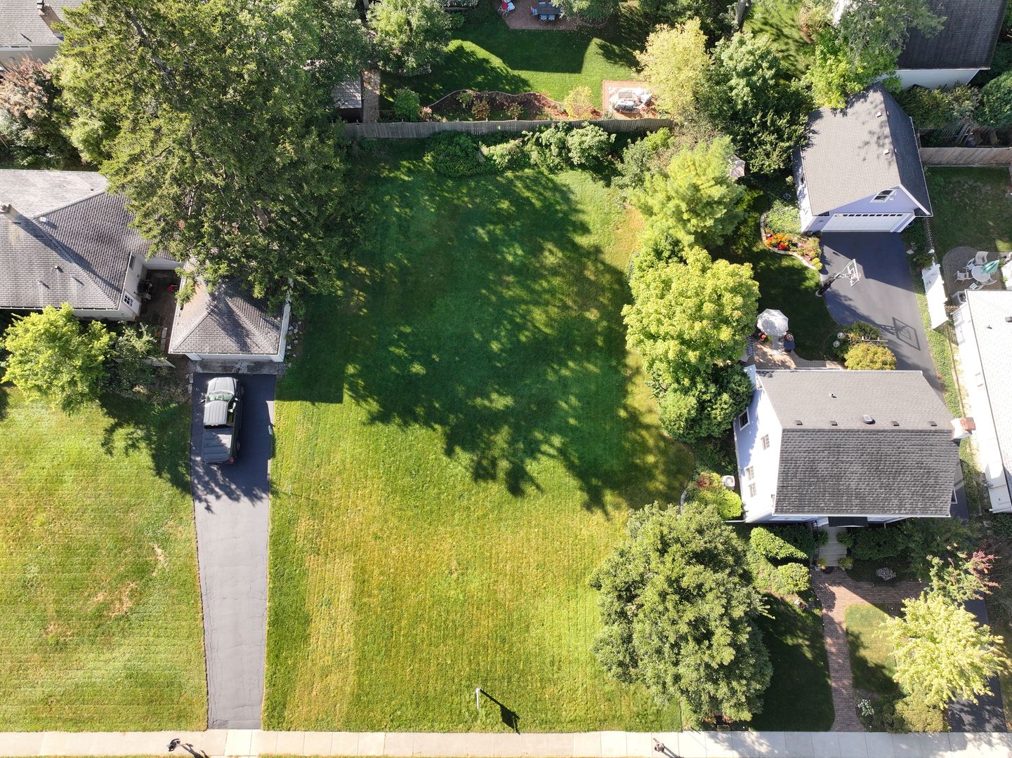 114 W Prairie Avenue