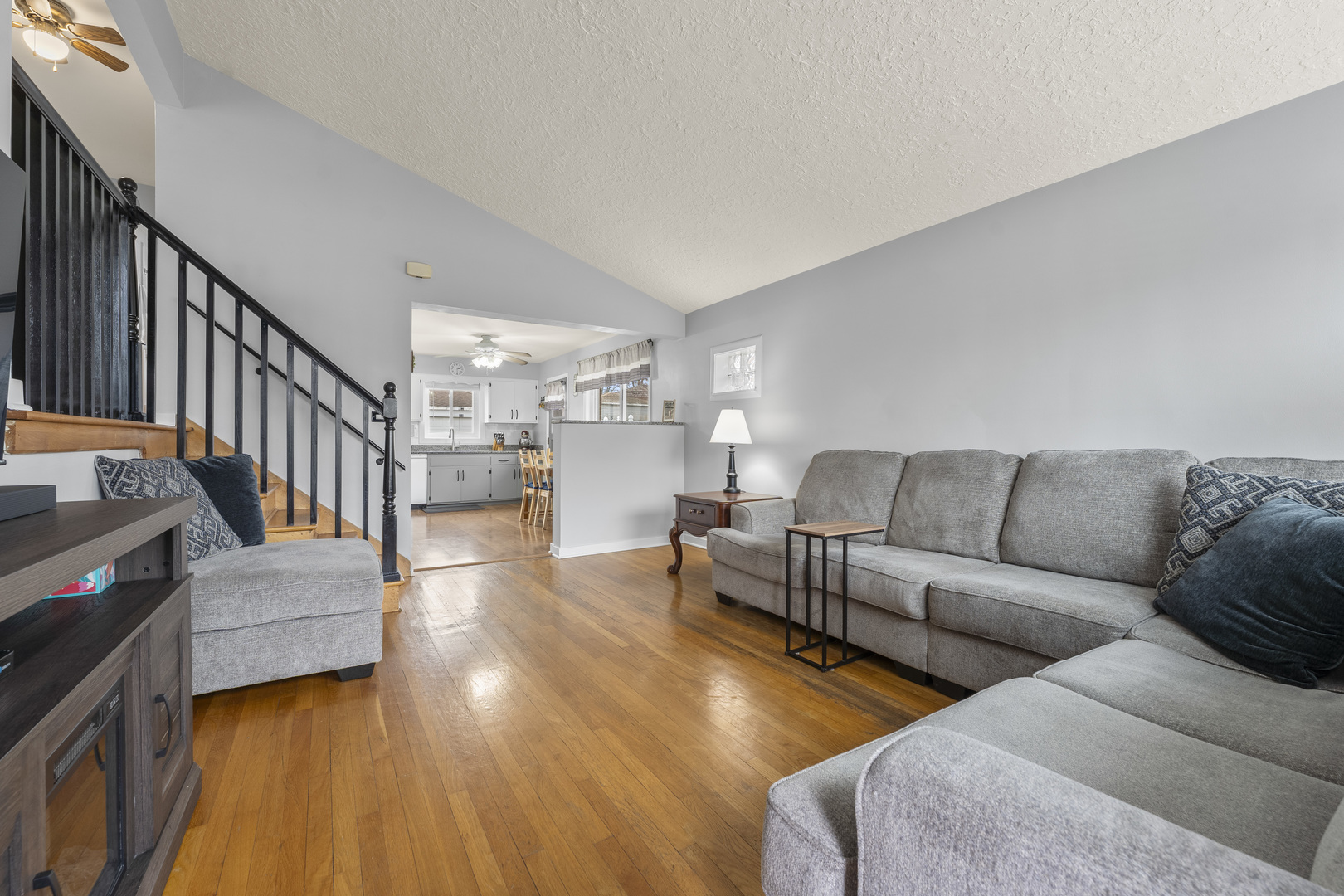 216 N Lombard Avenue