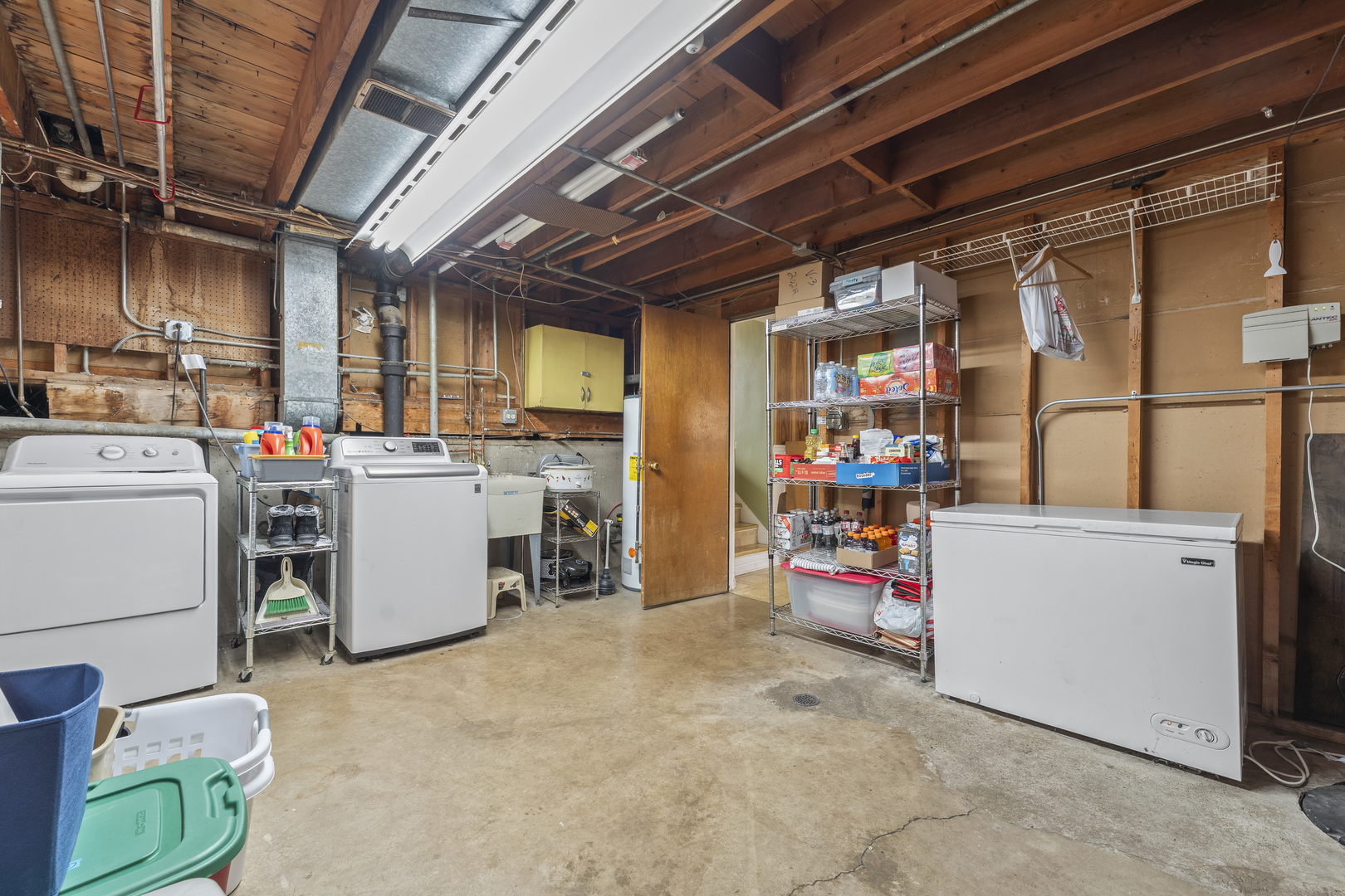 216 N Lombard Avenue