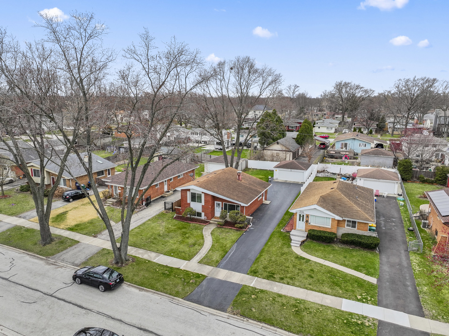 216 N Lombard Avenue