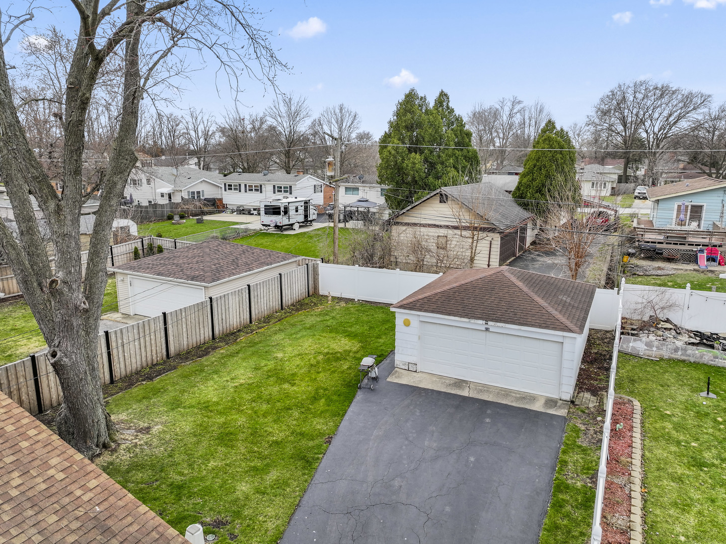 216 N Lombard Avenue