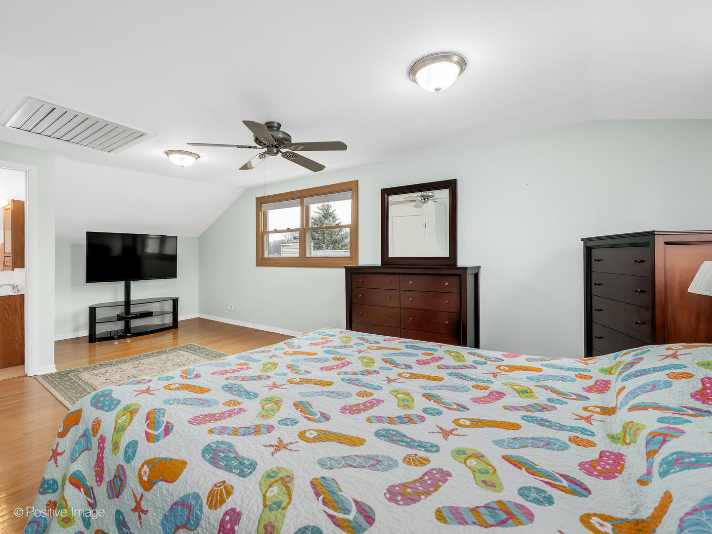 1406 E Elm Street
