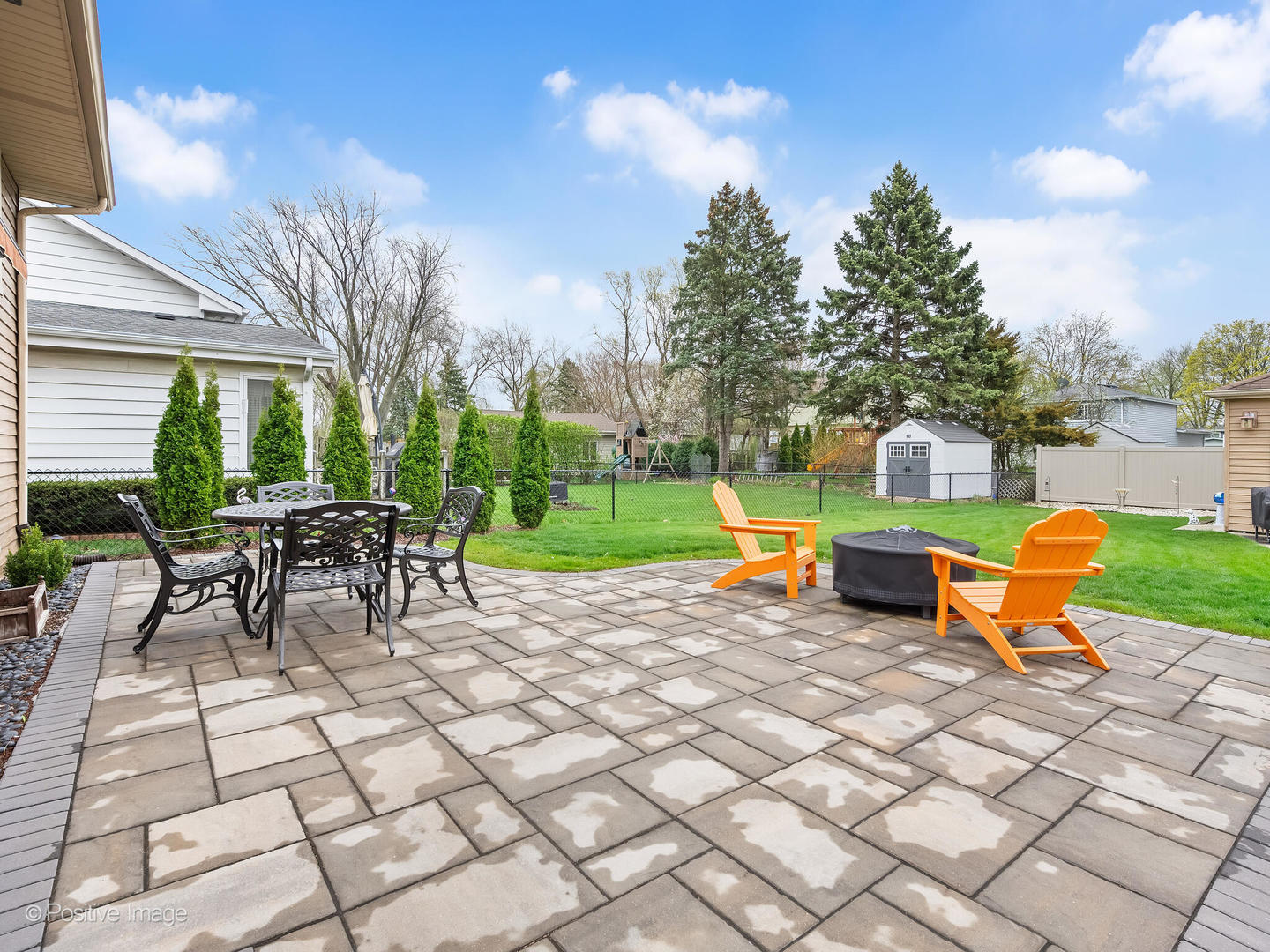 1406 E Elm Street