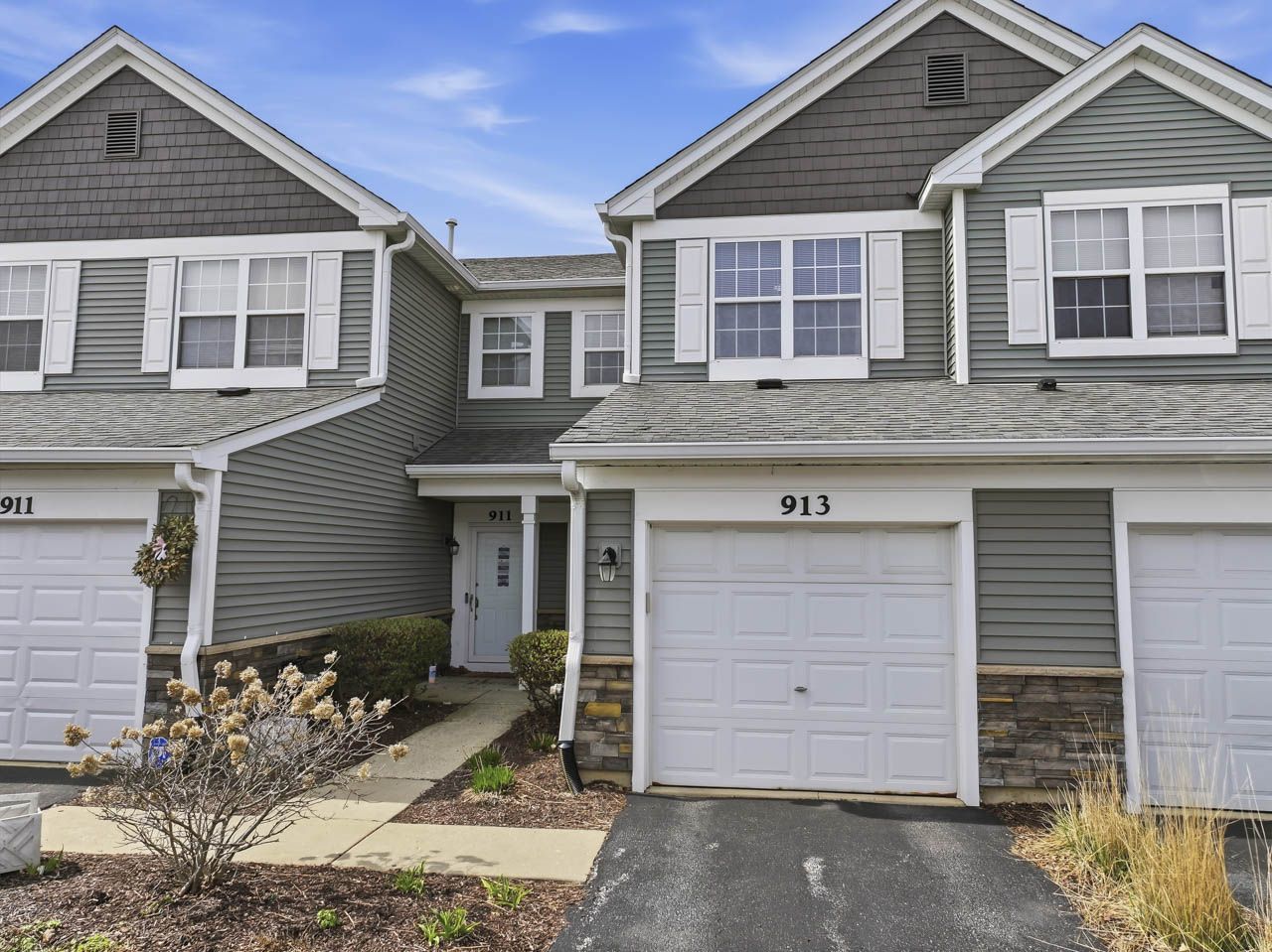 913 Genesee Drive