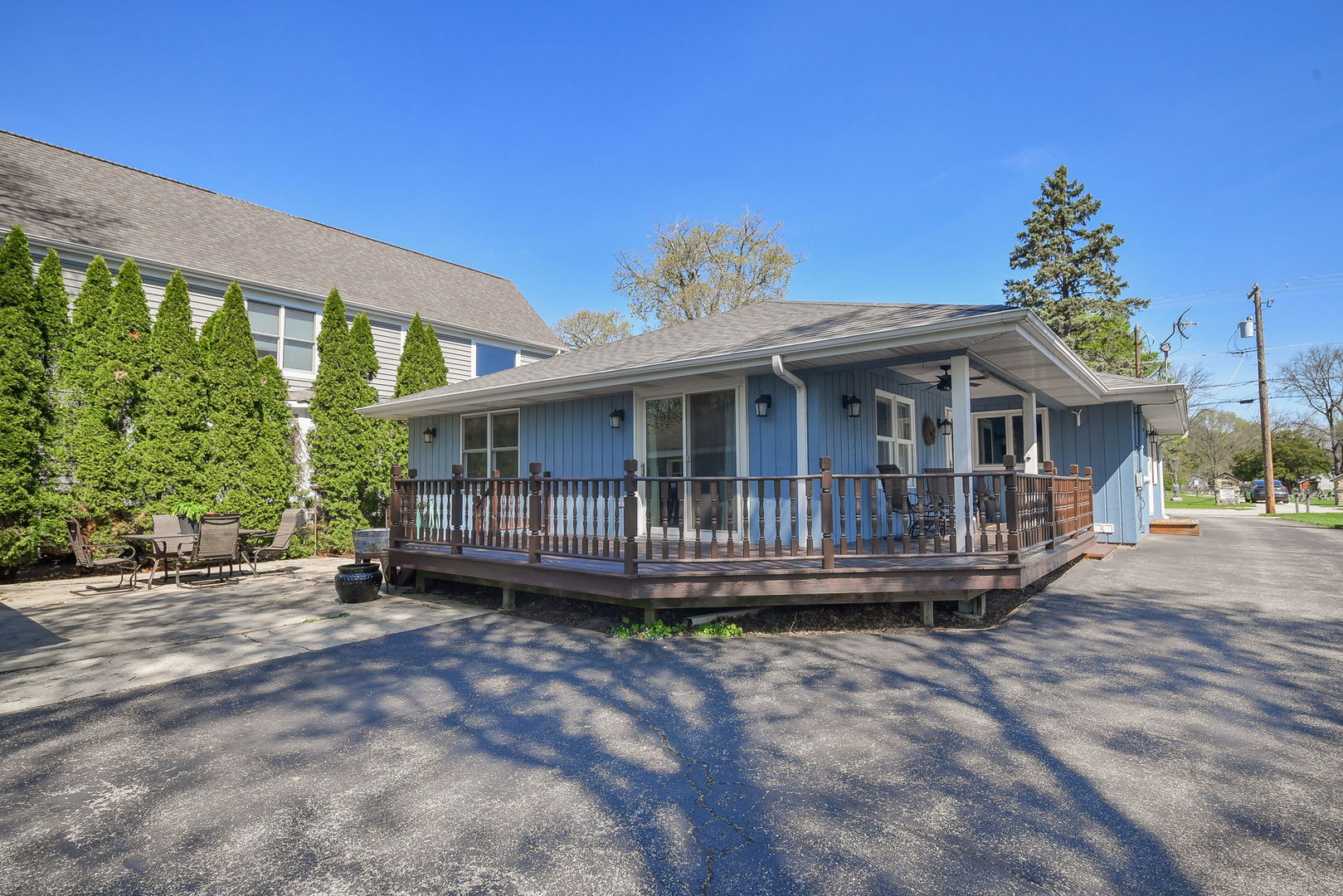 28W521 Warrenville Road