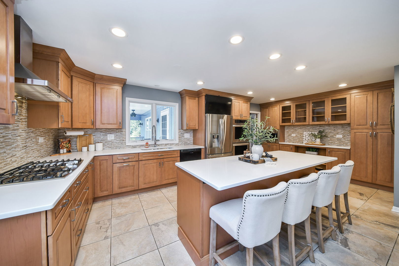 28W521 Warrenville Road