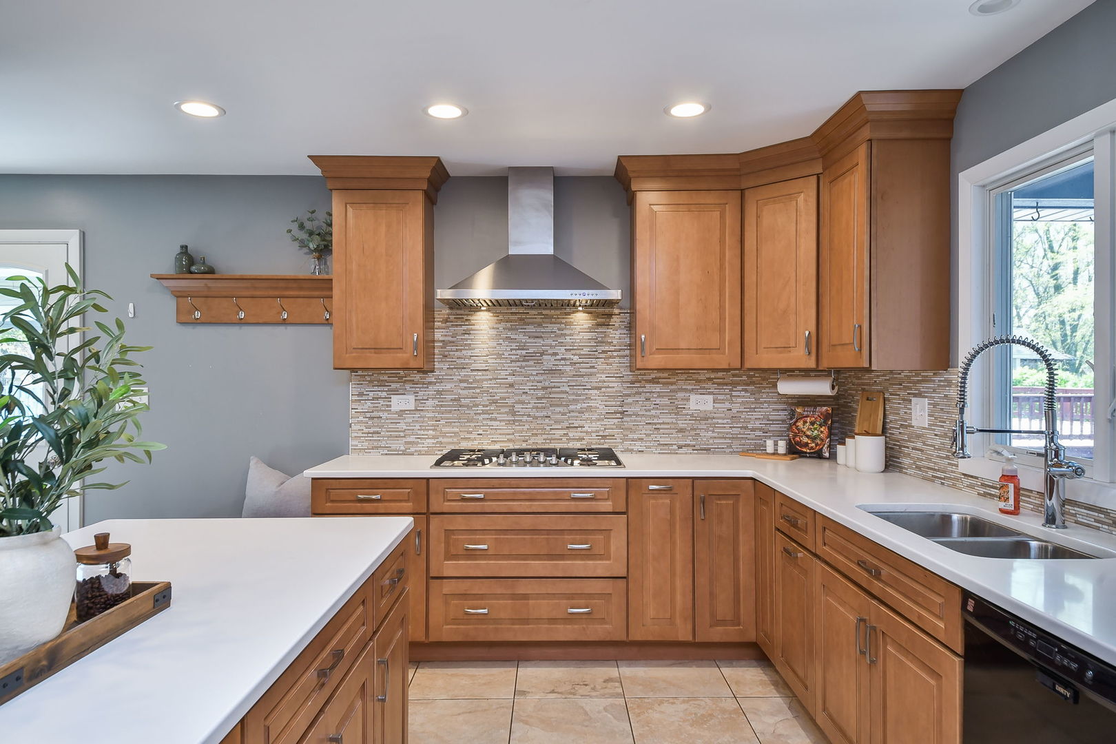 28W521 Warrenville Road
