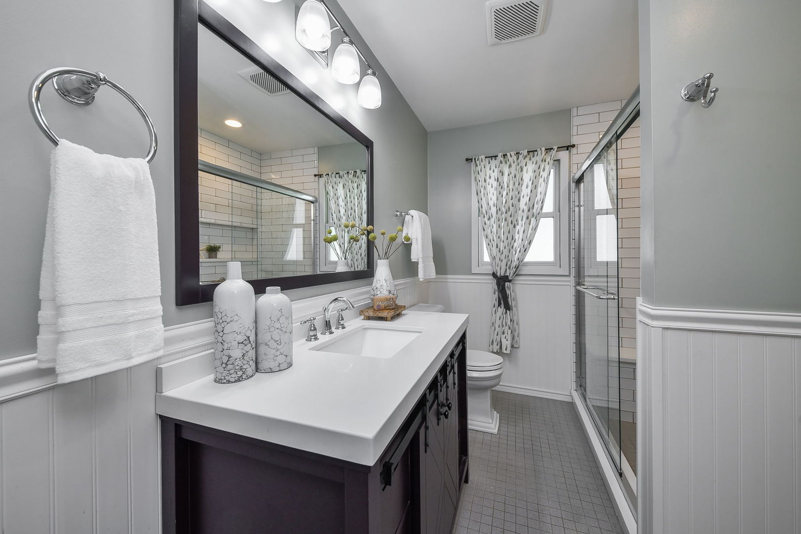 28W521 Warrenville Road