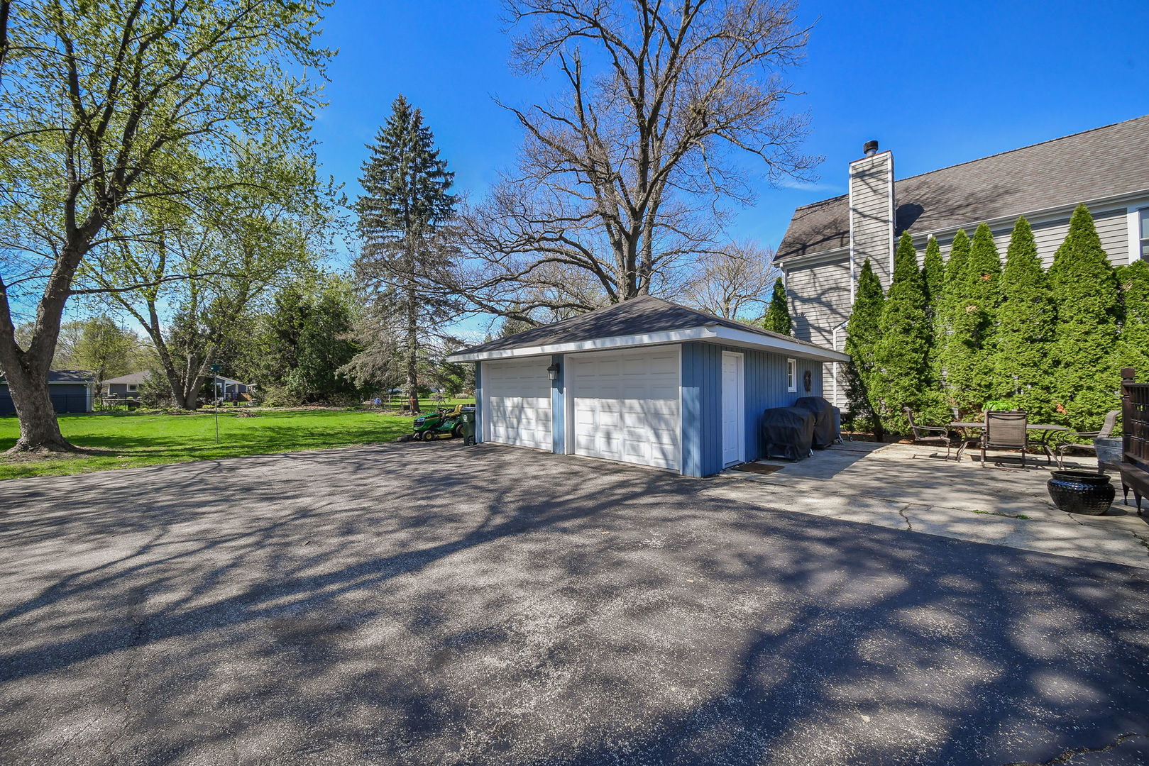 28W521 Warrenville Road