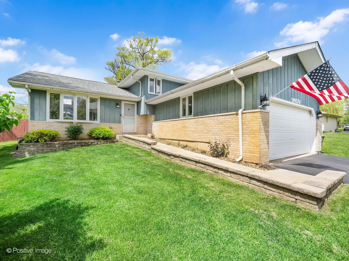 0N170 Sarana Avenue