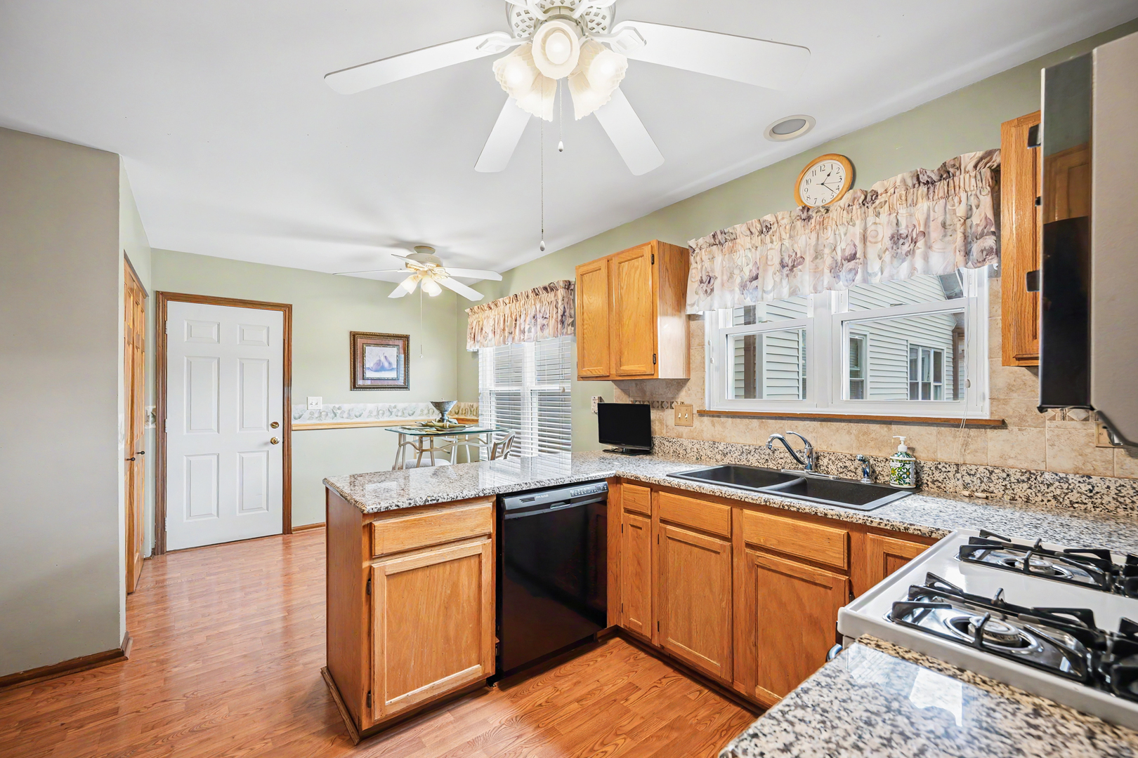 21068 W Hazelnut Lane