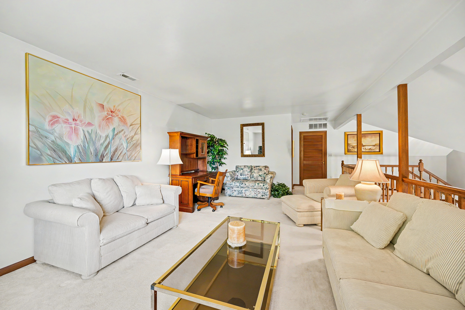 21068 W Hazelnut Lane