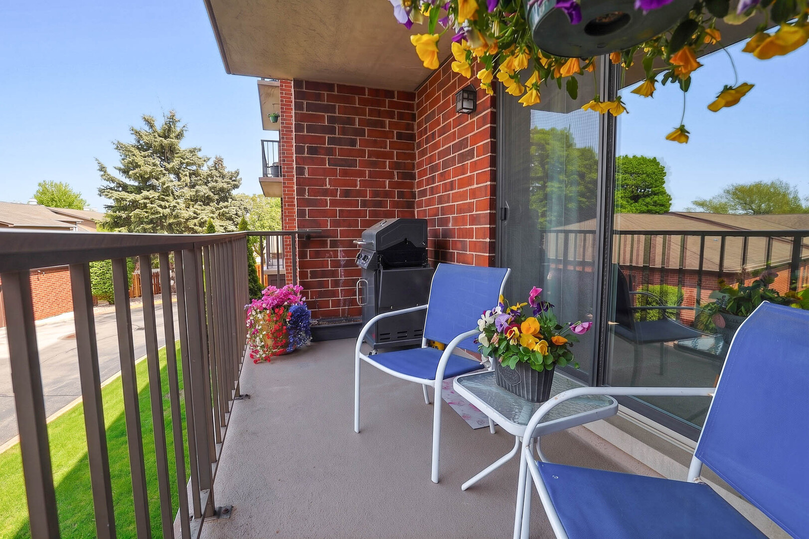 1 Bloomingdale Place Unit: 200