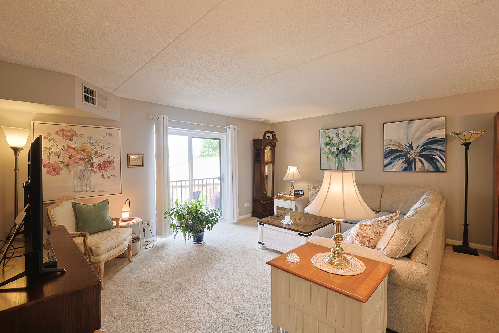 1 Bloomingdale Place Unit: 200