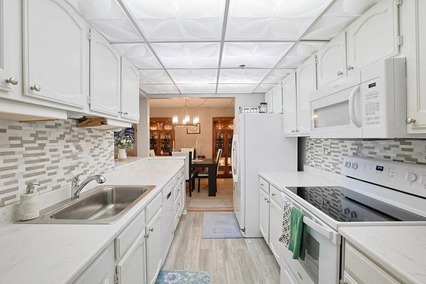 1 Bloomingdale Place Unit: 200