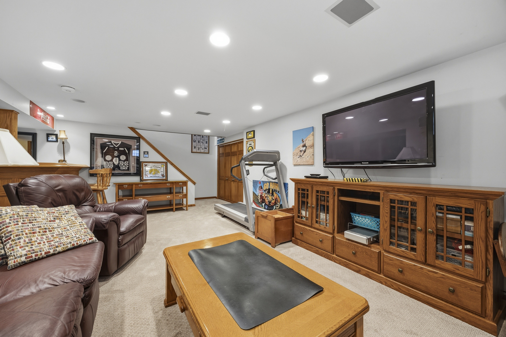 27W231 Bolles Avenue