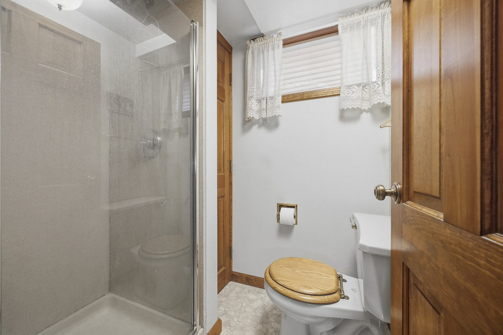 27W231 Bolles Avenue
