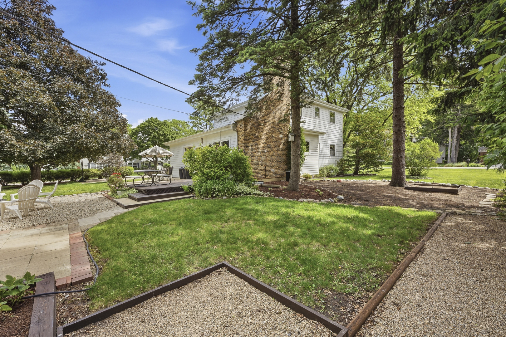 27W231 Bolles Avenue