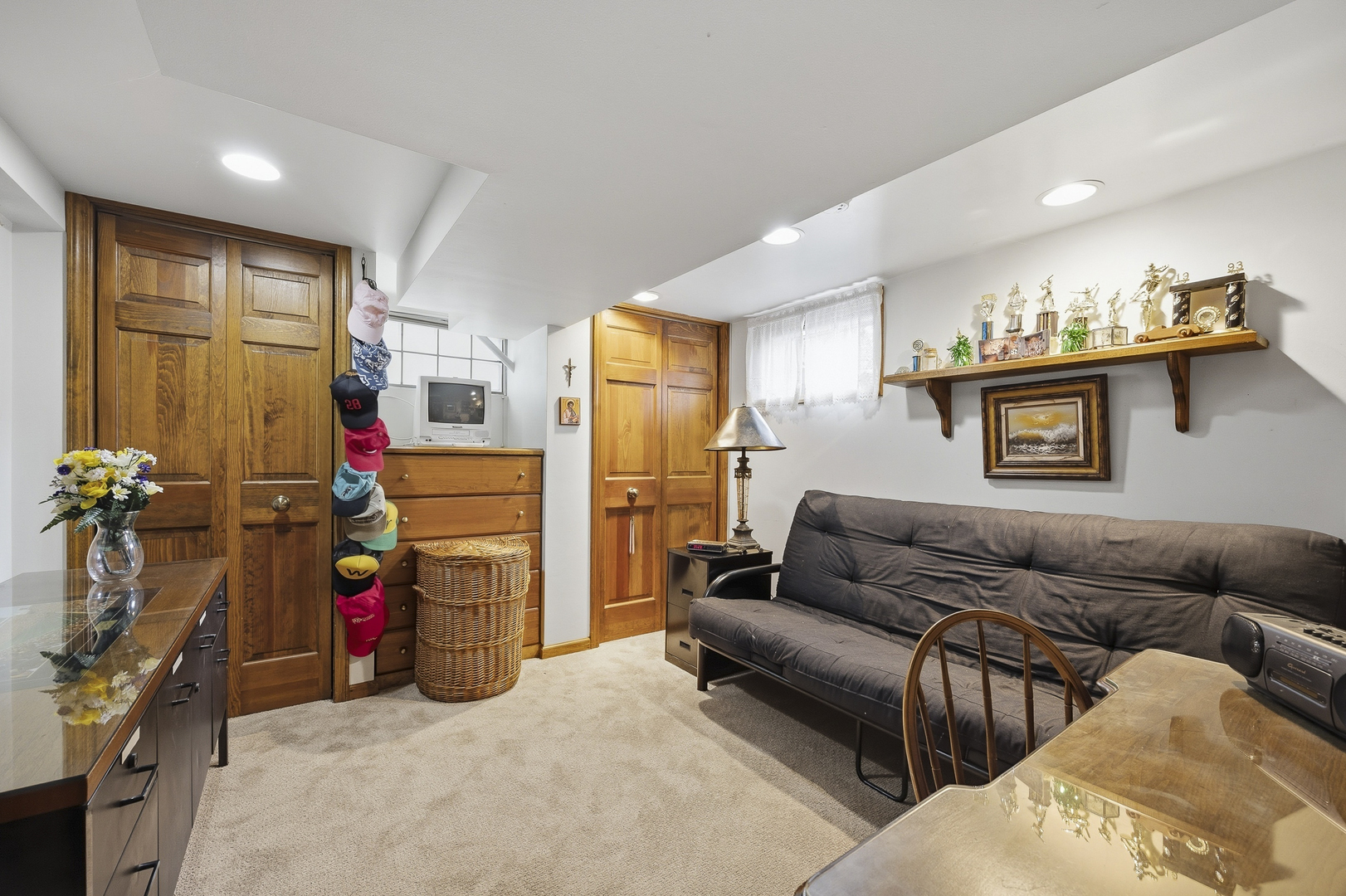 27W231 Bolles Avenue