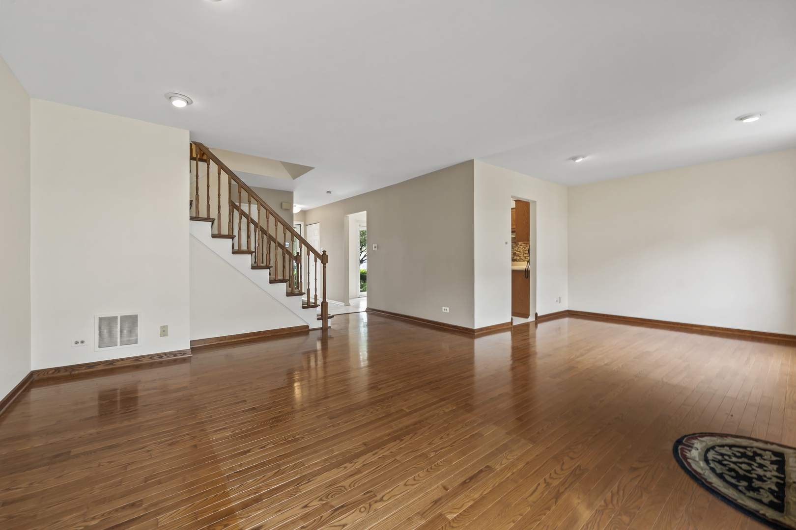 1253 Reading Court