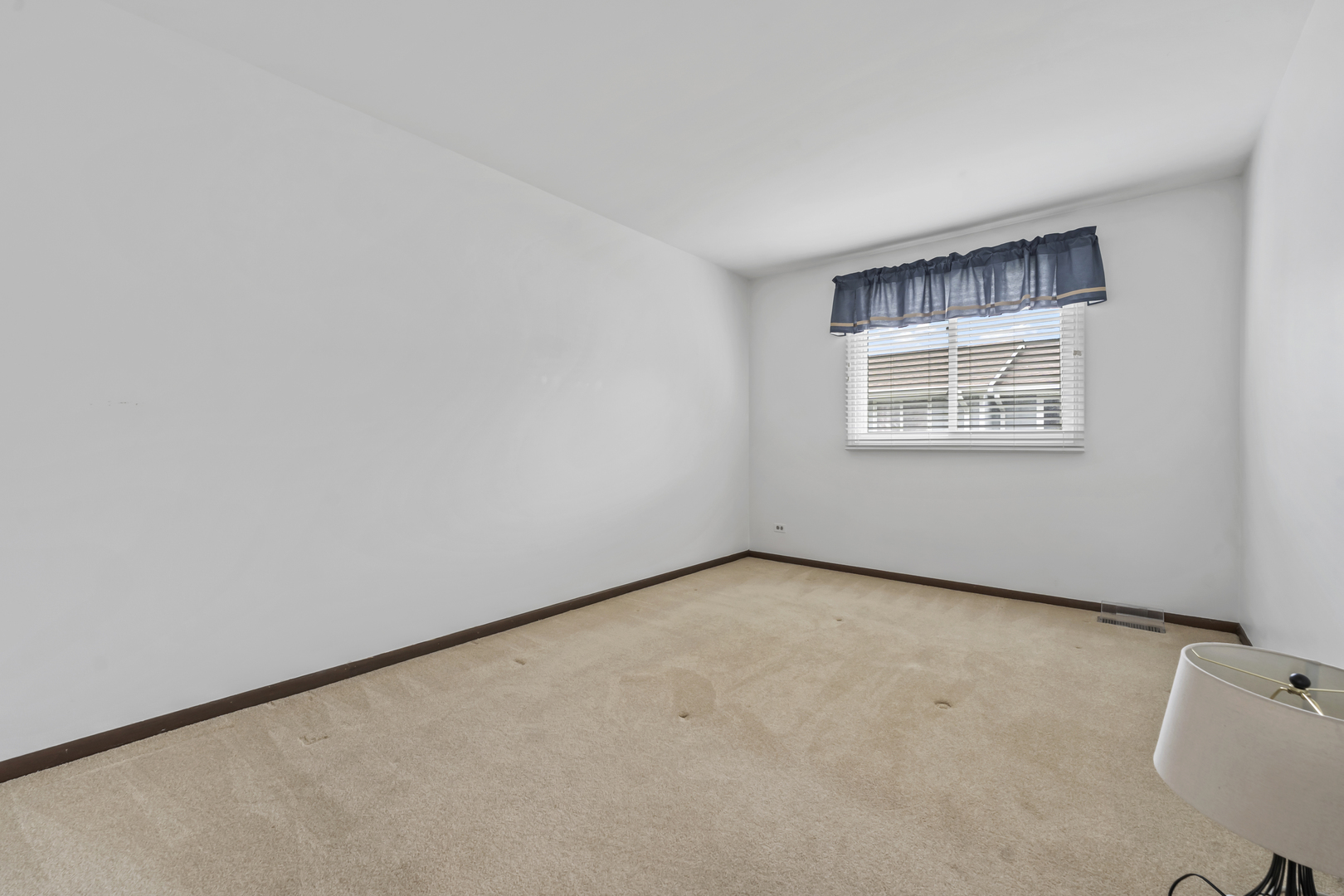 1253 Reading Court