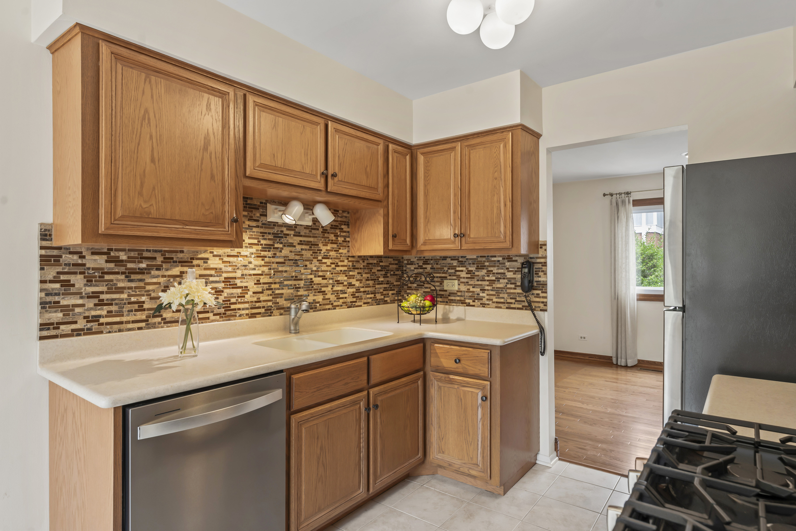 1253 Reading Court