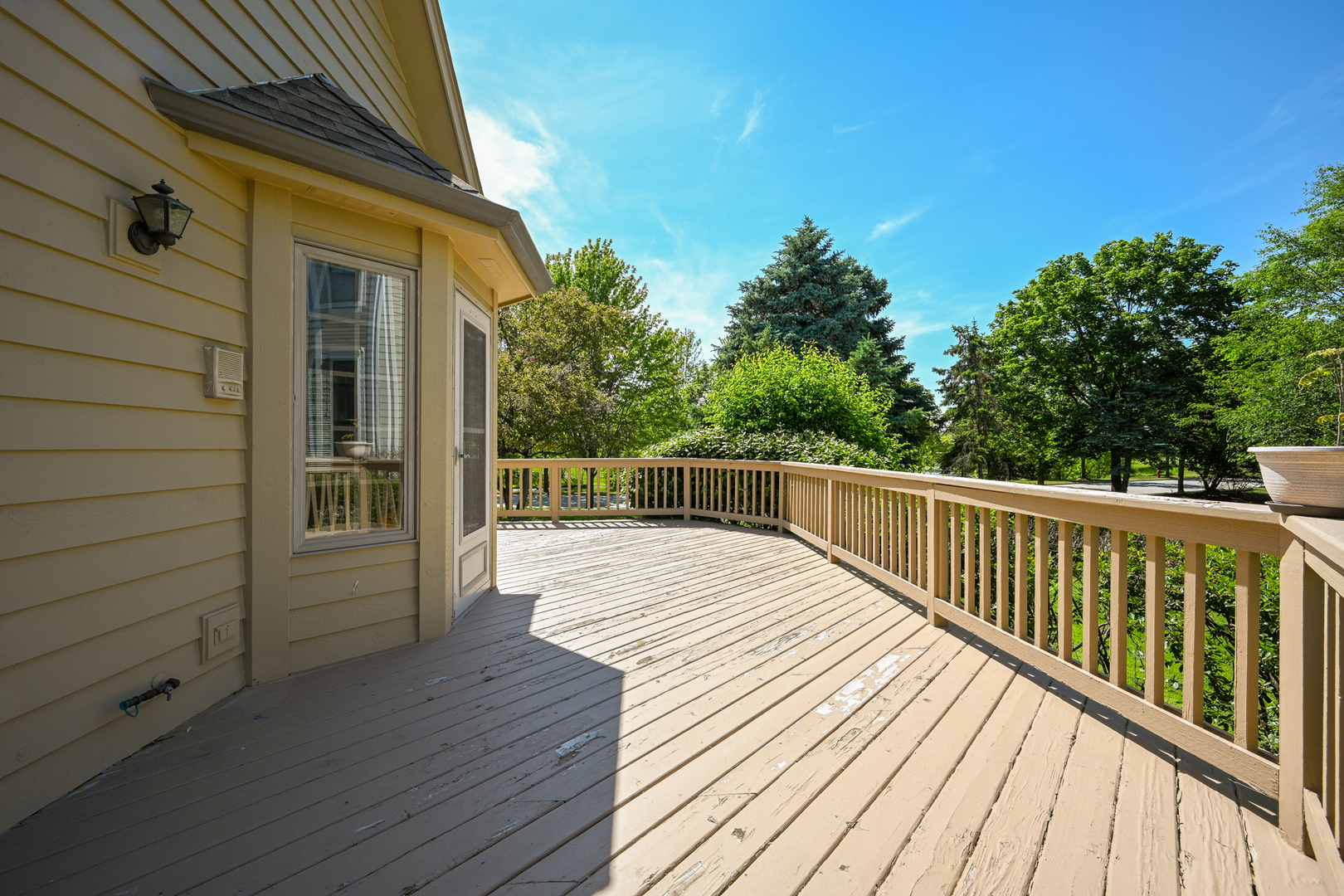 994 Chadwick Court