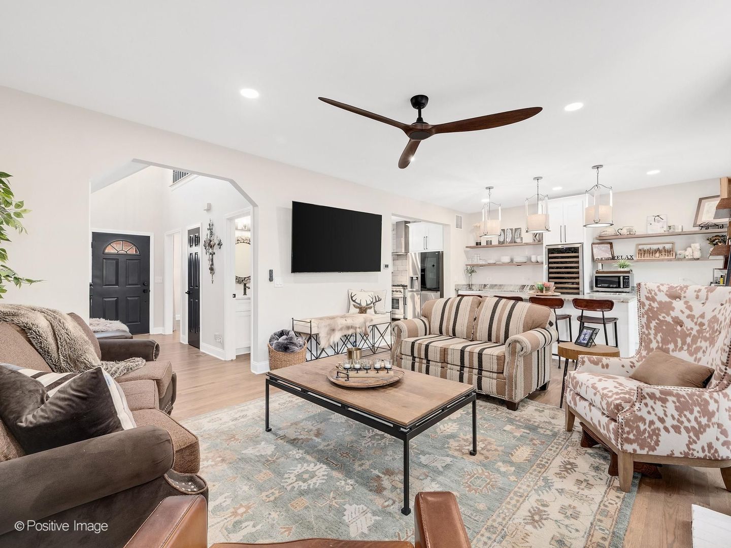 324 Turnberry Lane