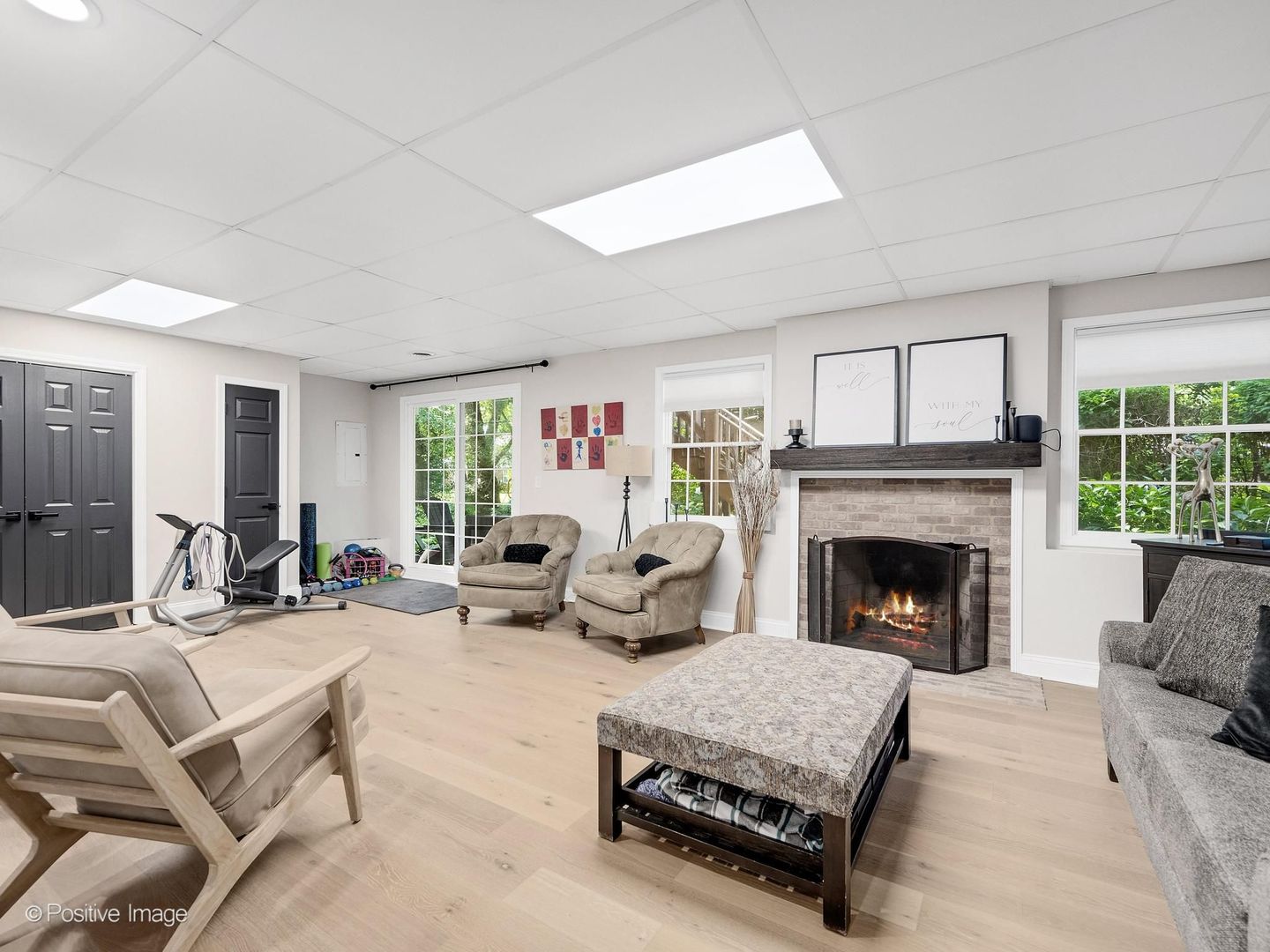 324 Turnberry Lane