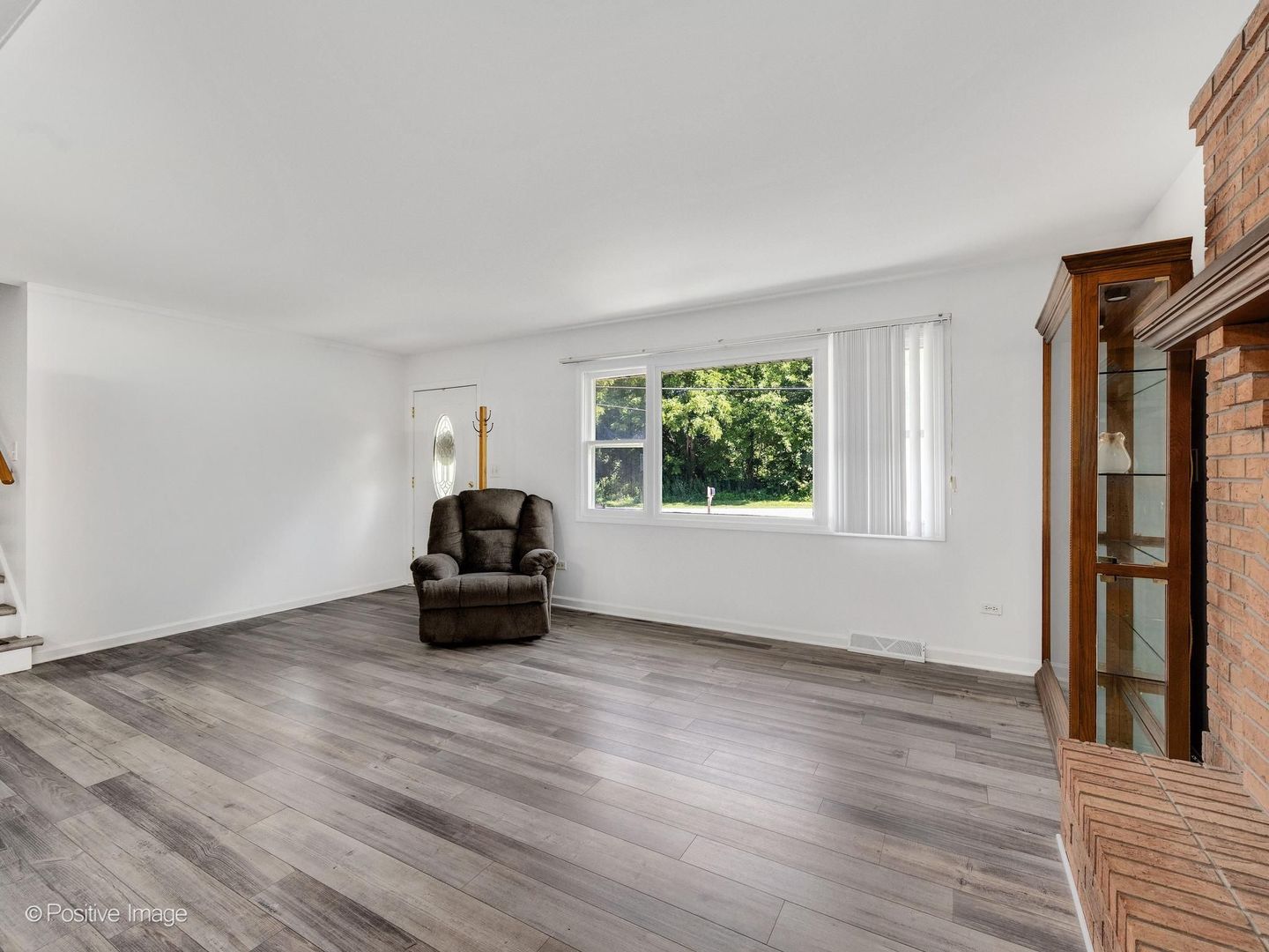 29W255 Lester Street