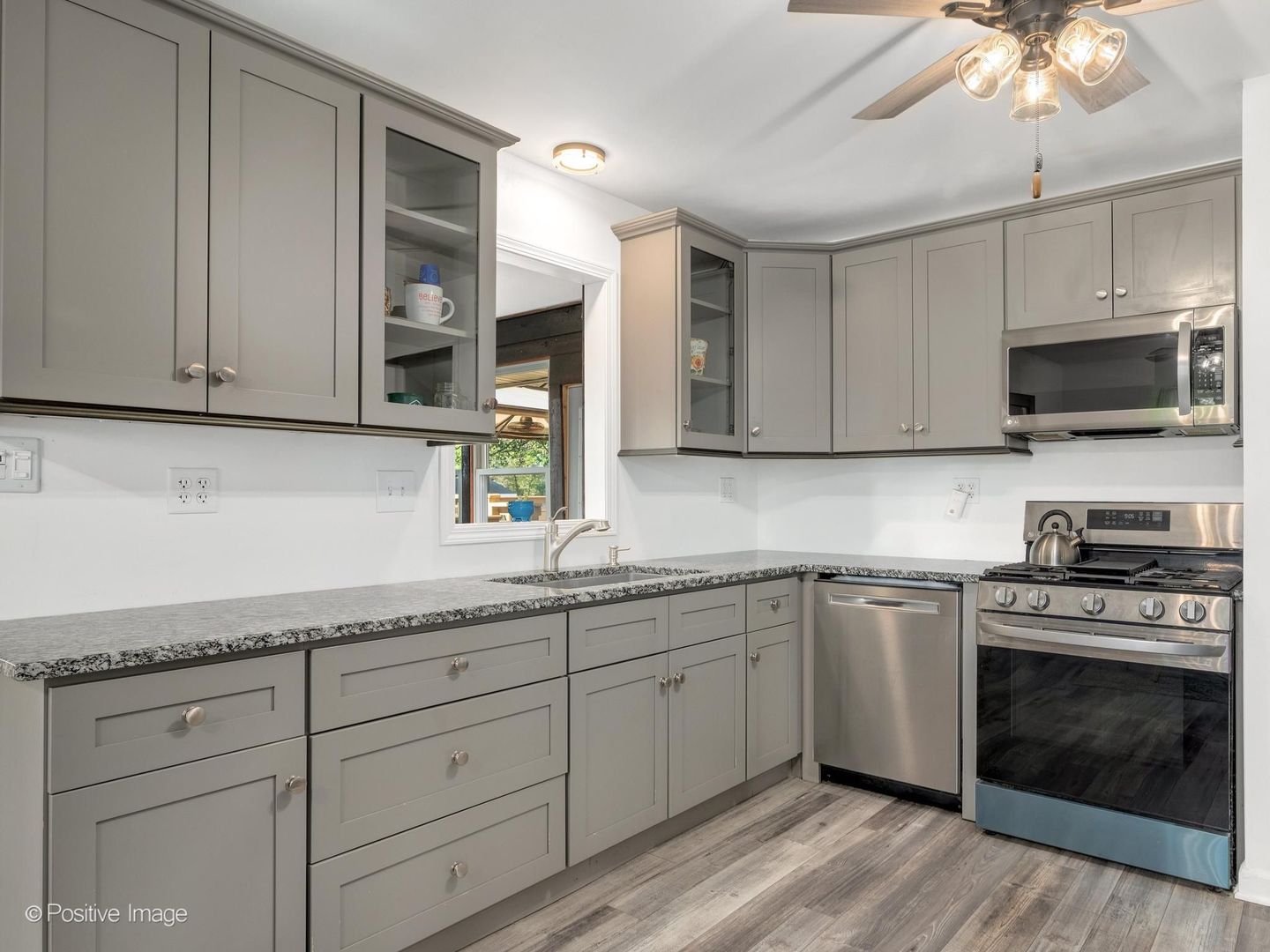 29W255 Lester Street