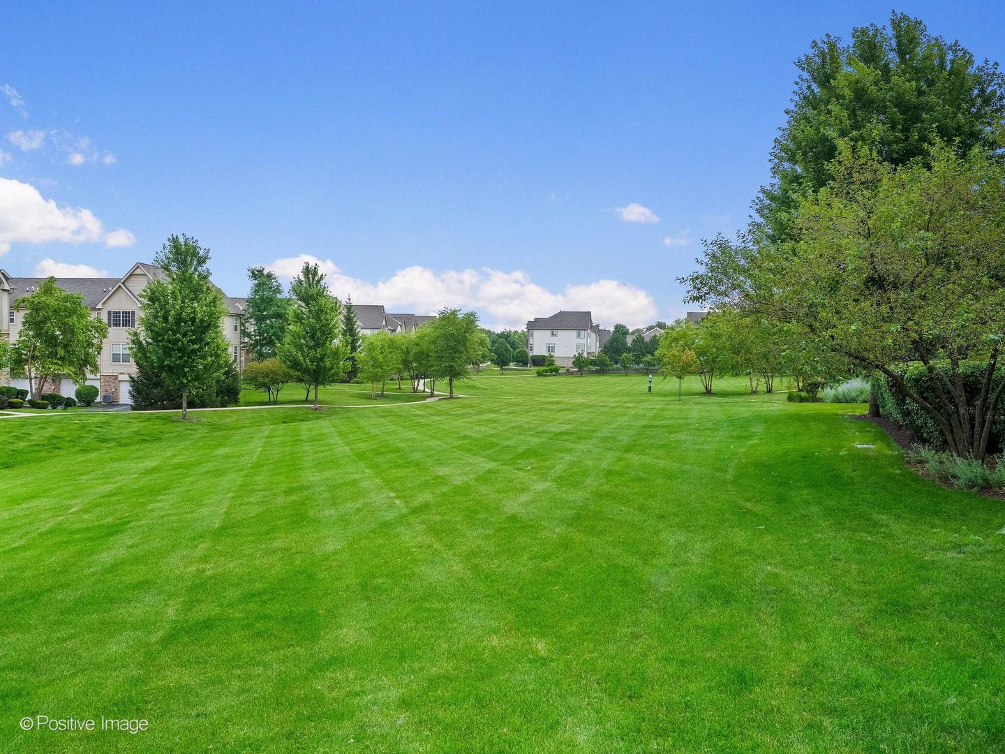 332 Castle Circle