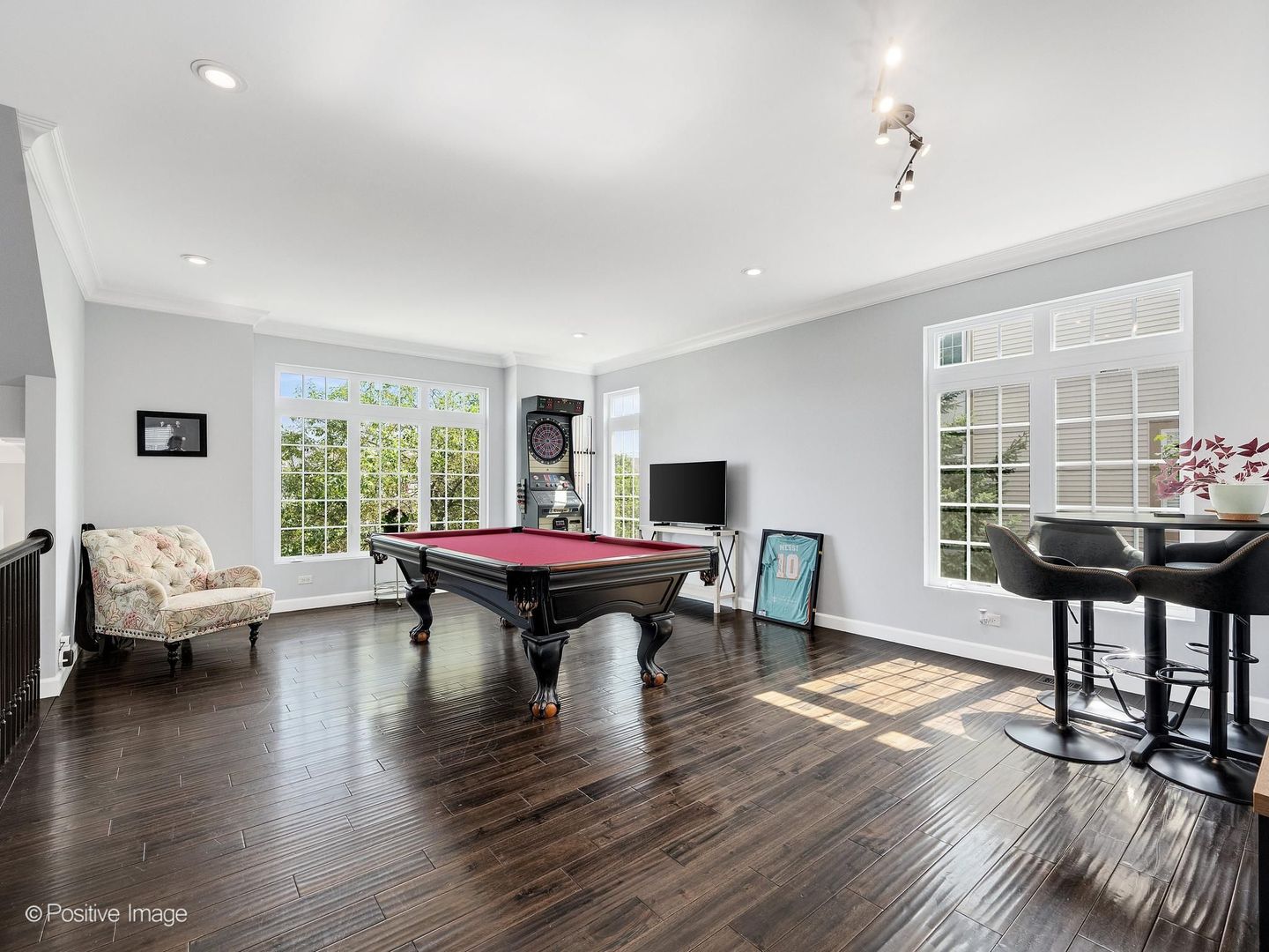 332 Castle Circle