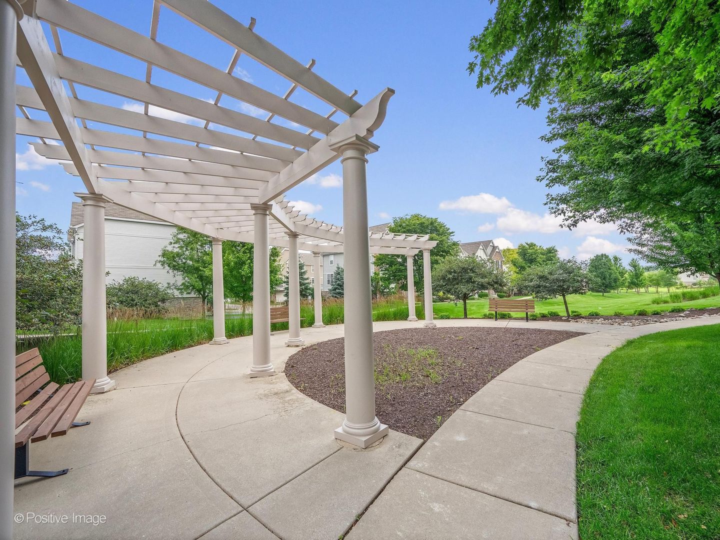 332 Castle Circle