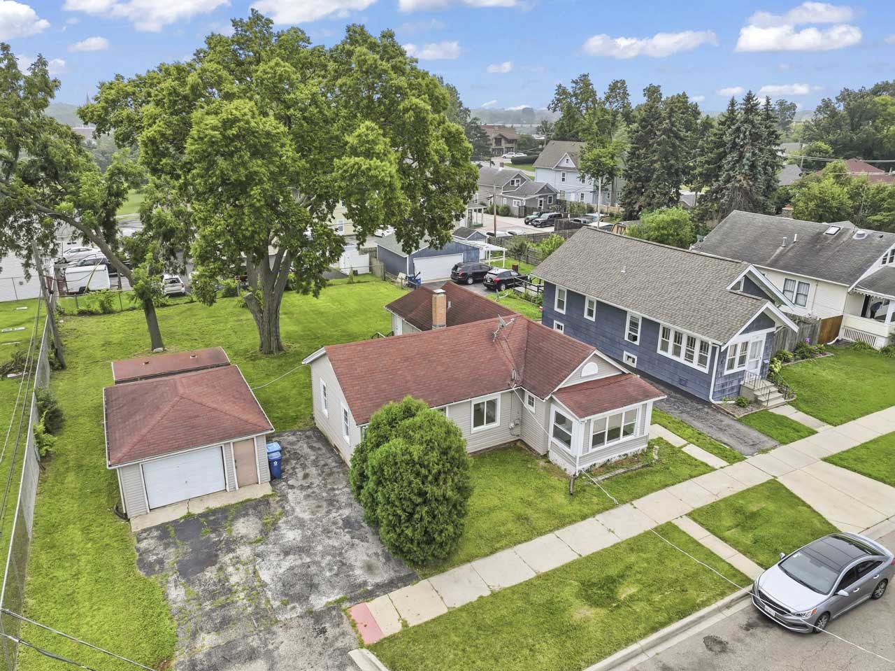 523 Batavia Avenue