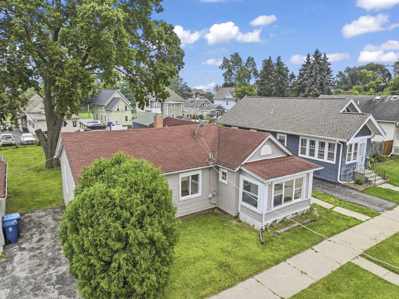 523 Batavia Avenue