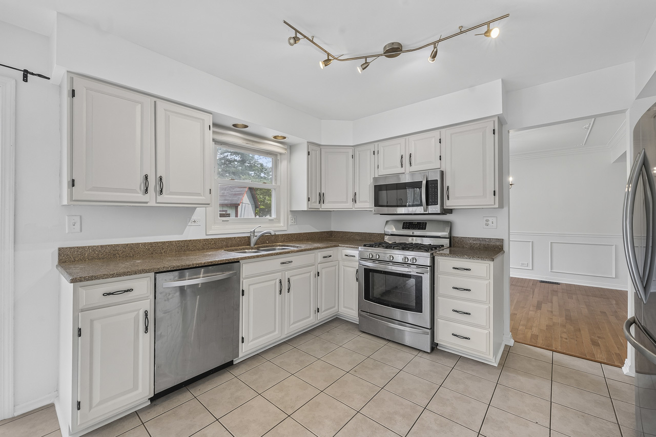 2158 Countryside Circle