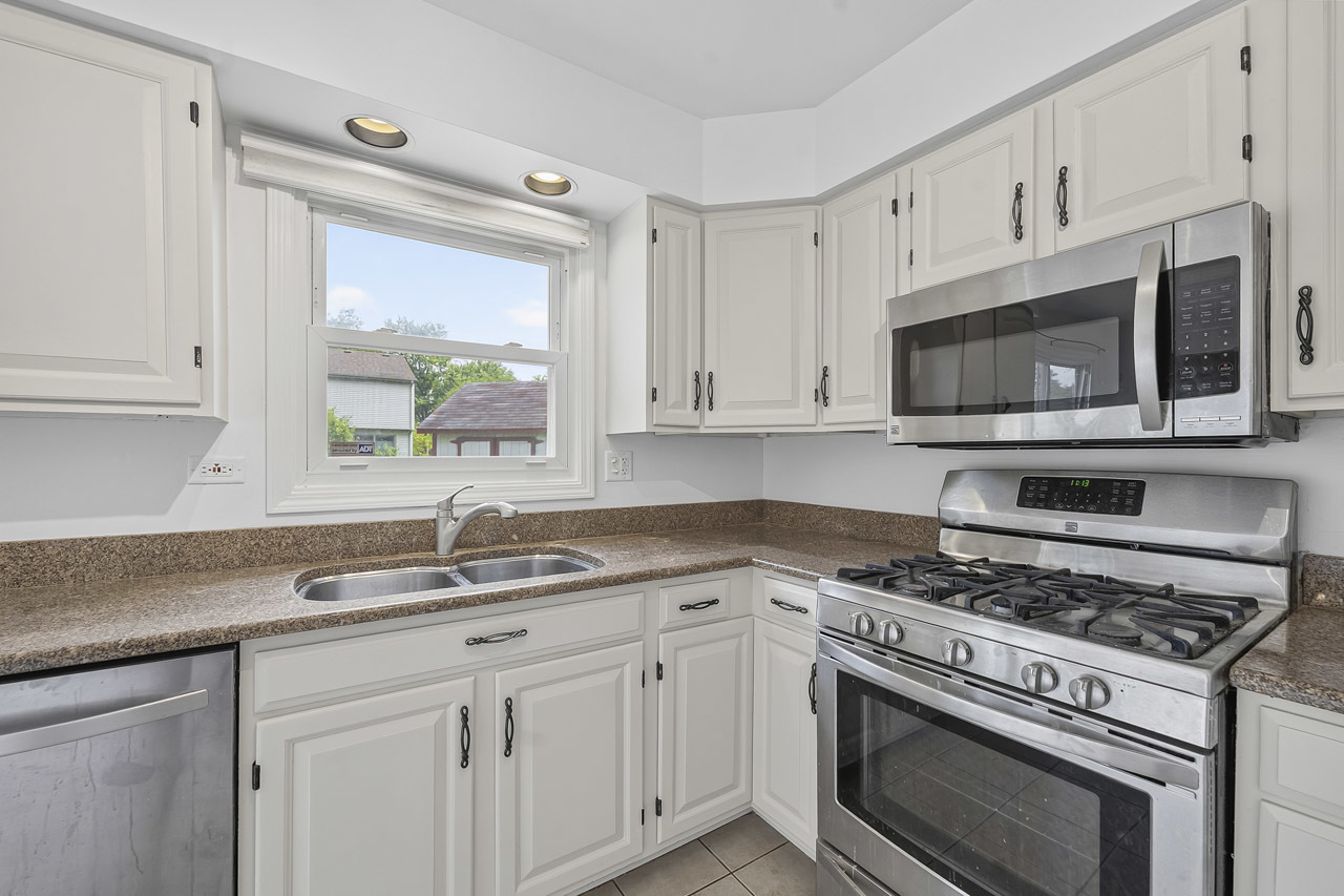 2158 Countryside Circle