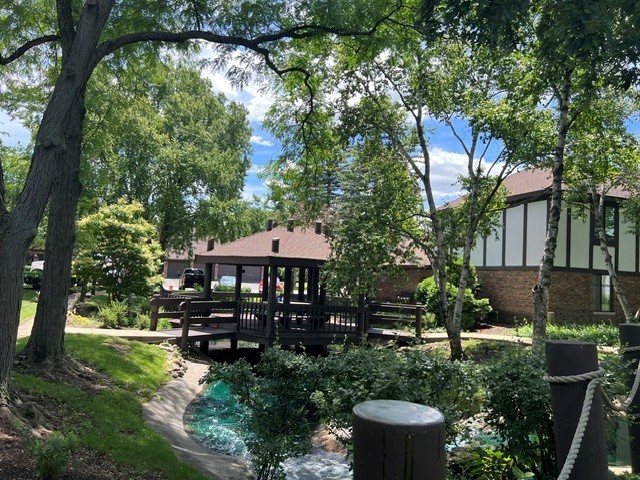 880 Johnstown Lane Unit: B