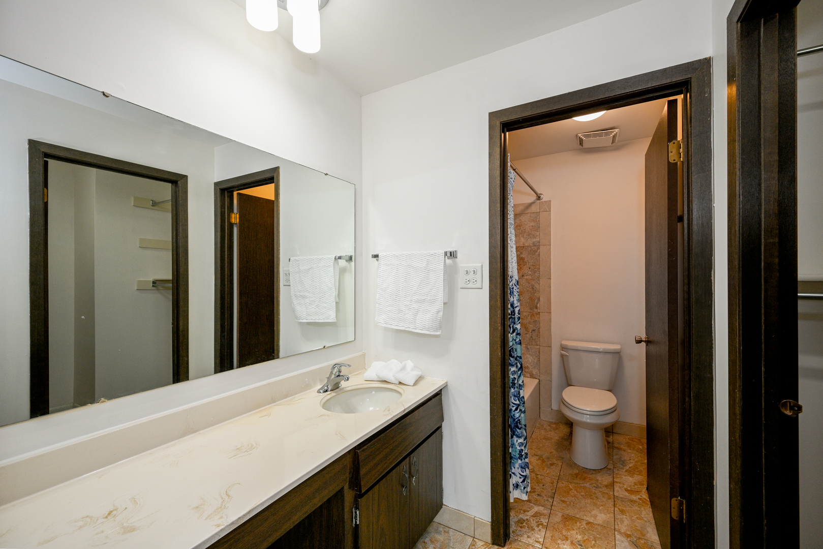 880 Johnstown Lane Unit: B