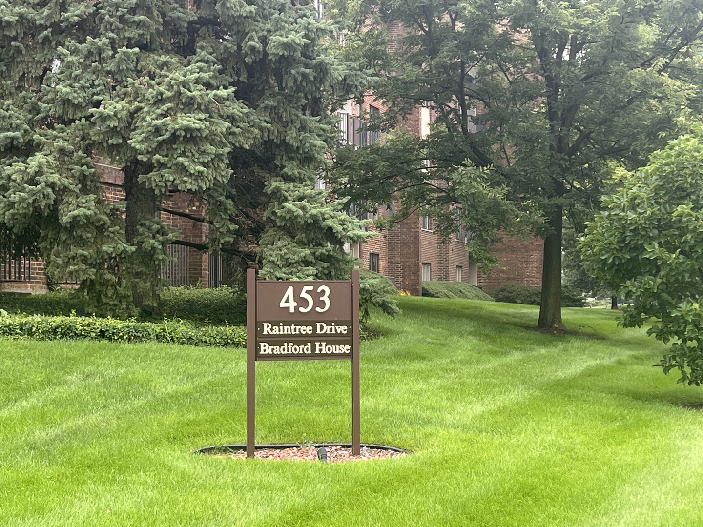 453 Raintree Drive Unit: 5K