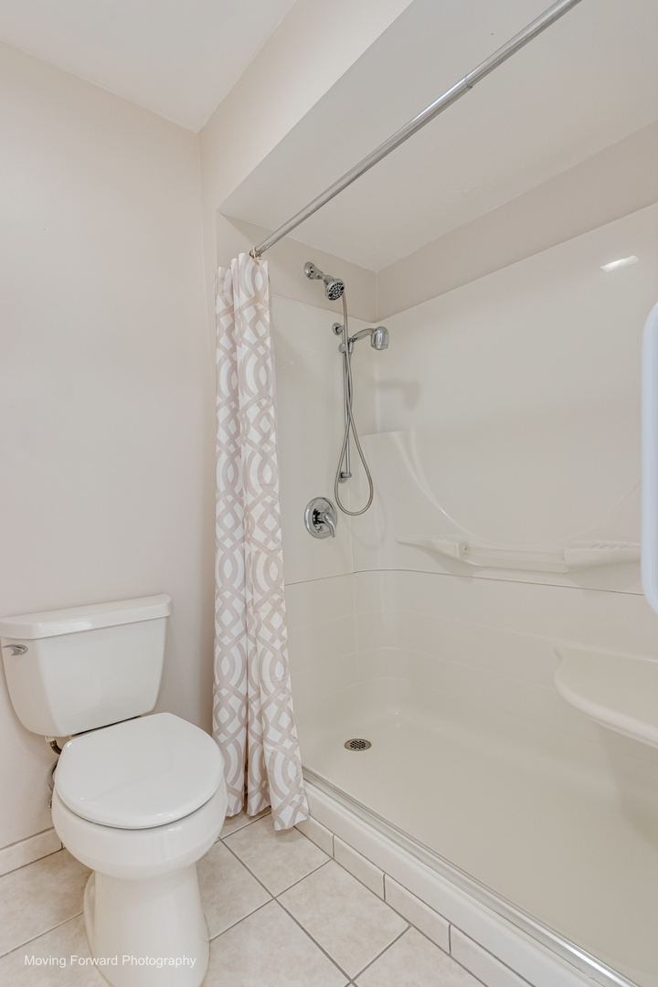 453 Raintree Drive Unit: 5K