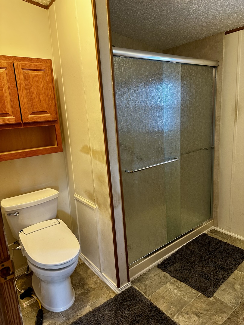 27W370 Geneva Road Unit: 124