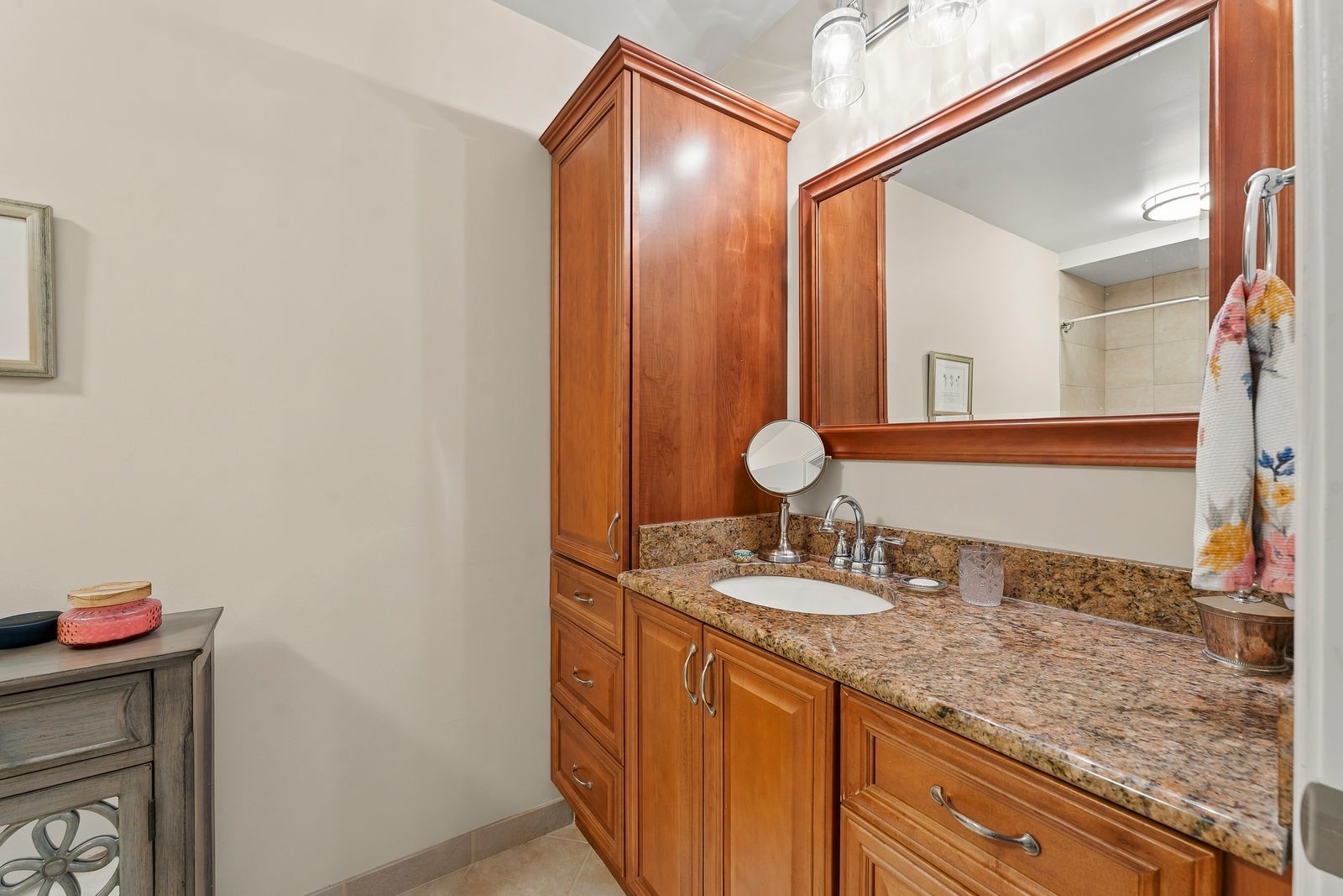 1232 Reading Court