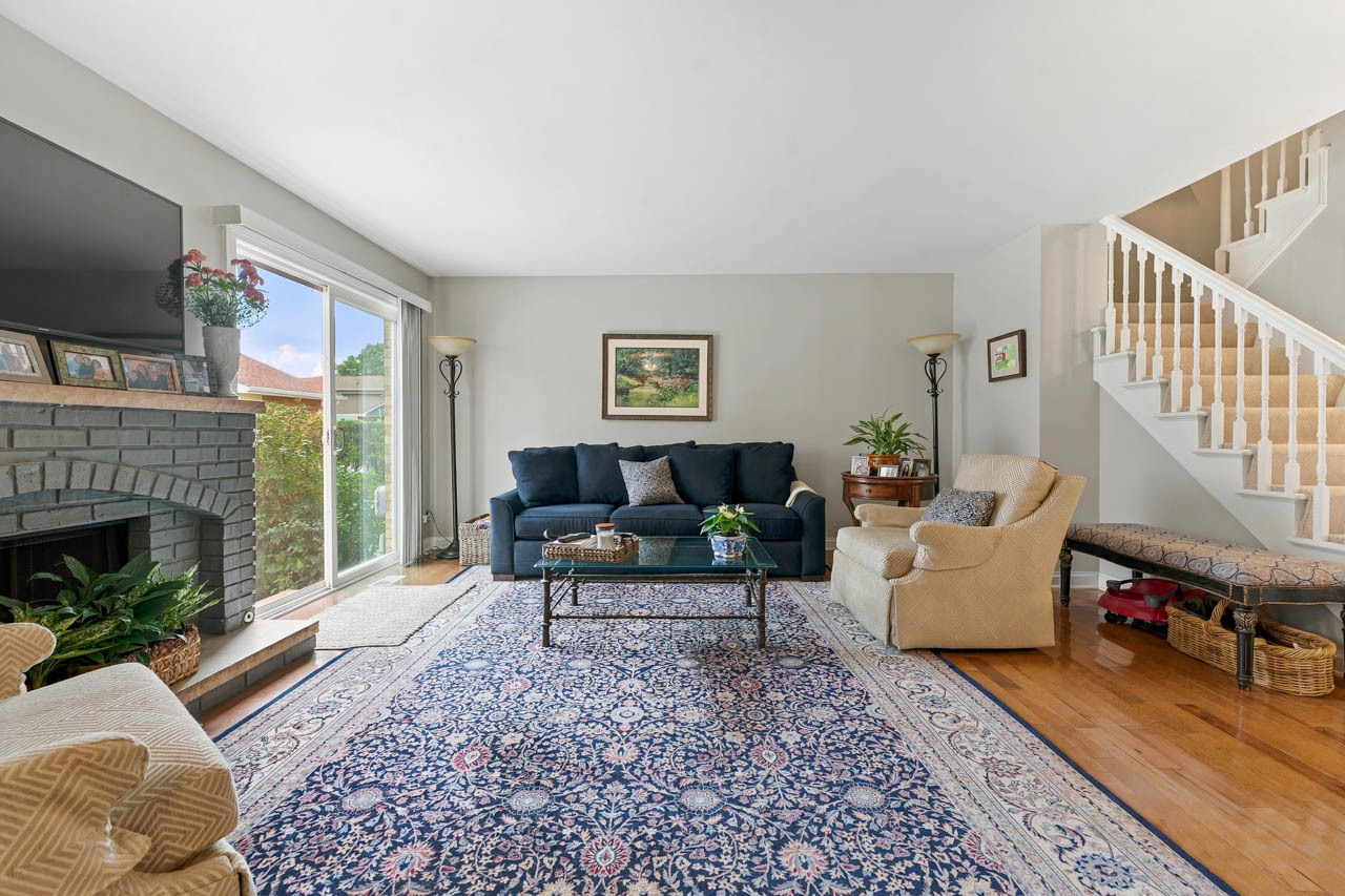 1232 Reading Court