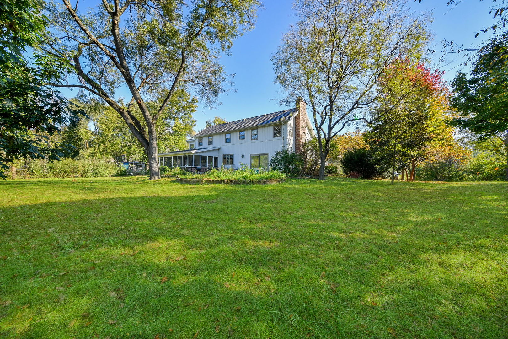 2S630 Williams Road