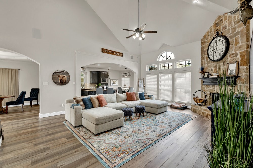 1405 Isaac Lane