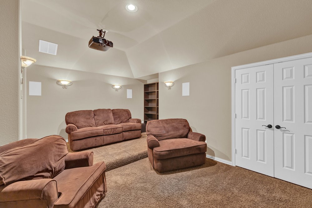 1405 Isaac Lane