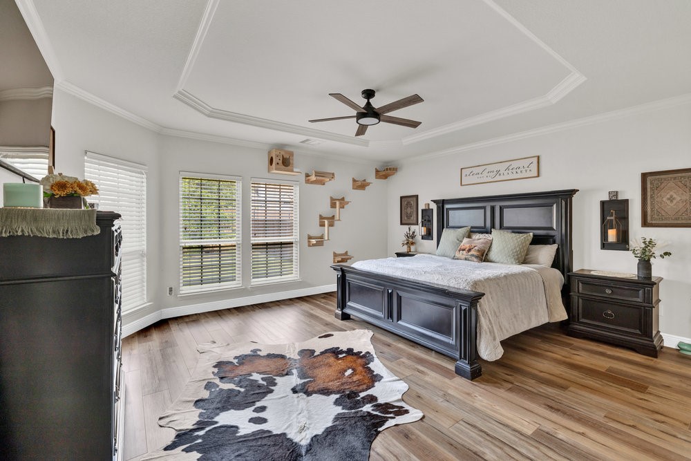 1405 Isaac Lane