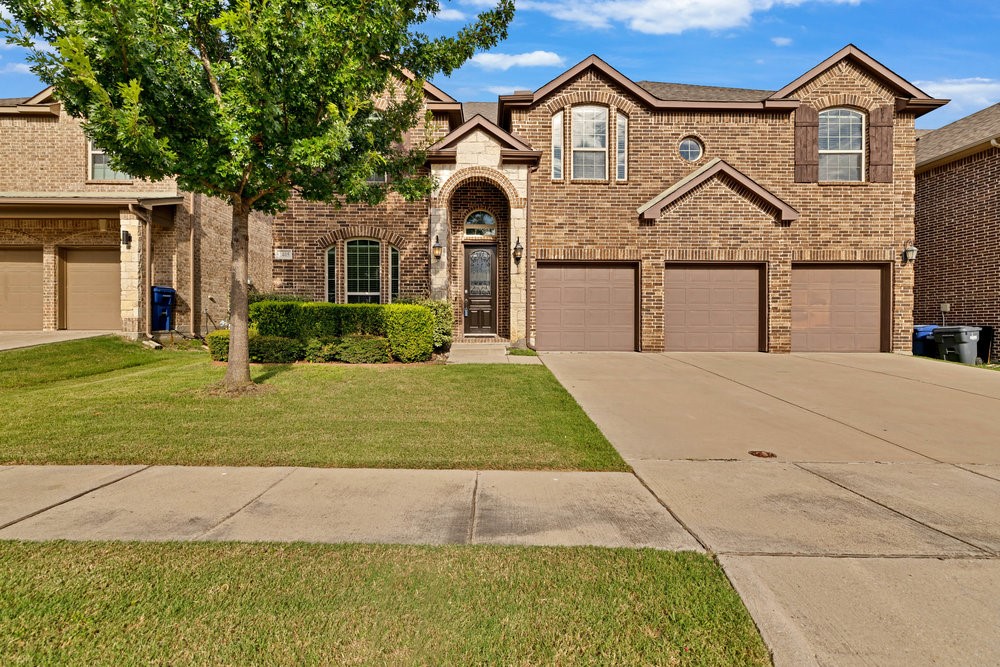 1405 Isaac Lane